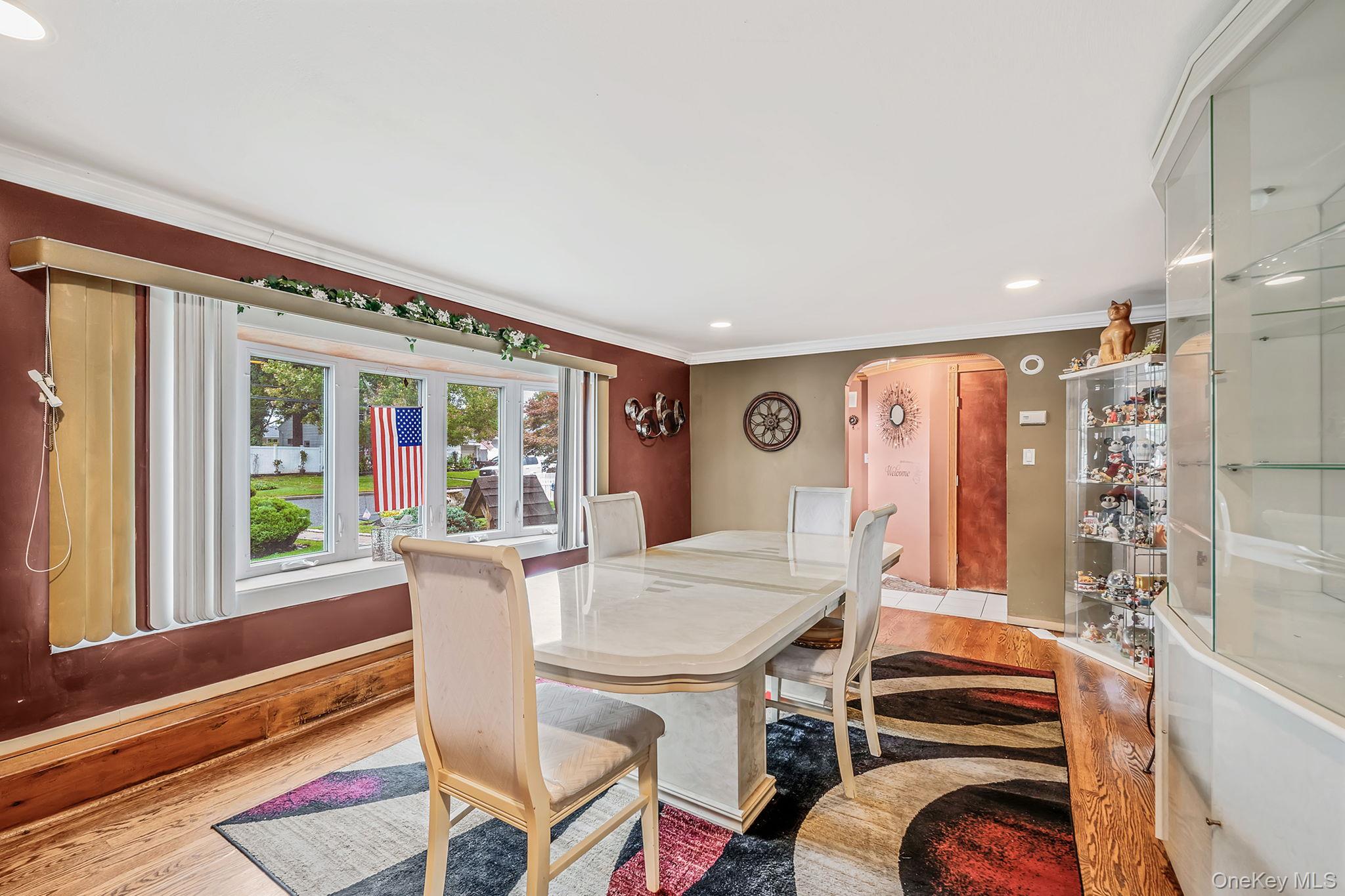 #9 photo, 197 E 2nd Street, サフォーク郡 Deer Park , NY 11729