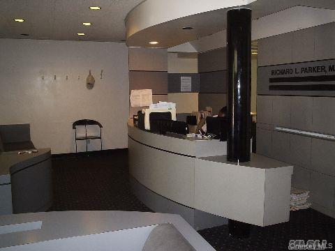 #2 photo, 64-68 Central Avenue, ナッソー郡 Valley Stream , NY 11580