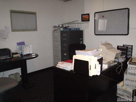 #4 photo, 64-68 Central Avenue, ナッソー郡 Valley Stream , NY 11580