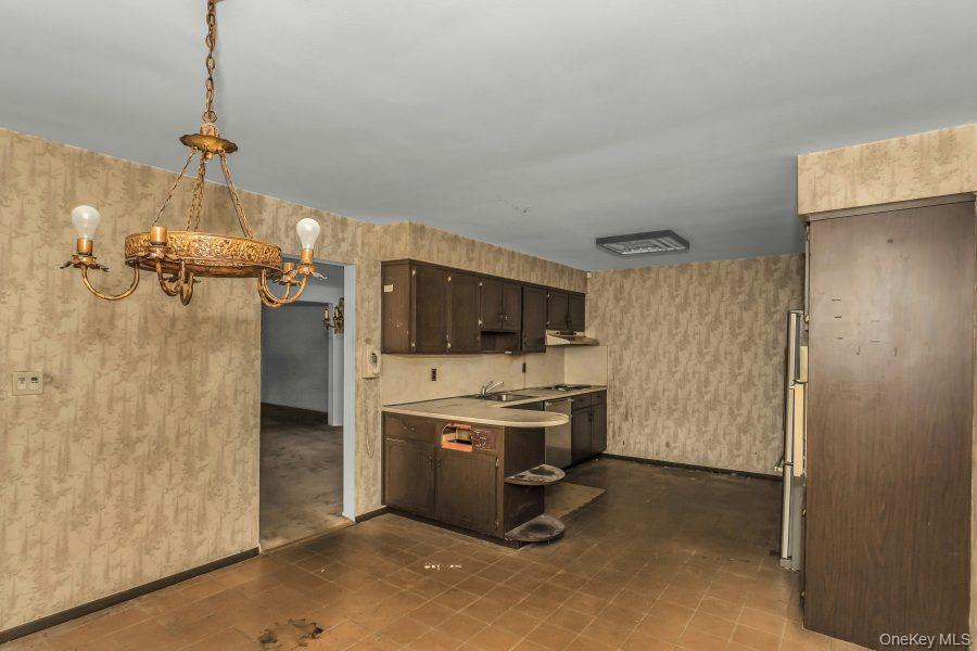 #11 photo, 15 Cedar Drive, ナッソー郡 Roslyn , NY 11576