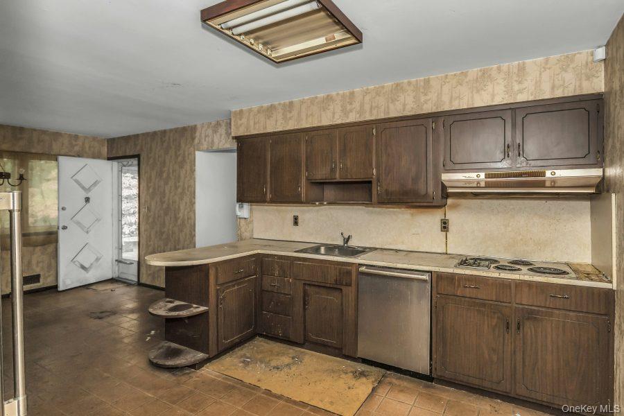 #12 photo, 15 Cedar Drive, ナッソー郡 Roslyn , NY 11576