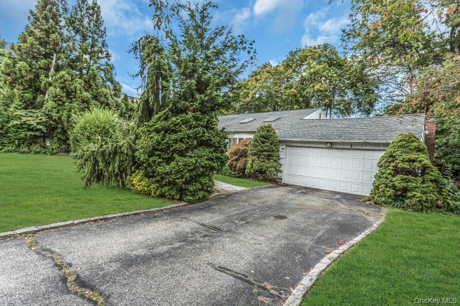 #2 photo, 15 Cedar Drive, ナッソー郡 Roslyn , NY 11576