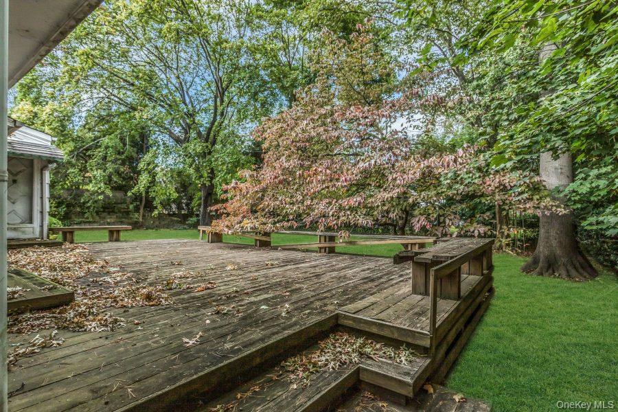 #20 photo, 15 Cedar Drive, ナッソー郡 Roslyn , NY 11576