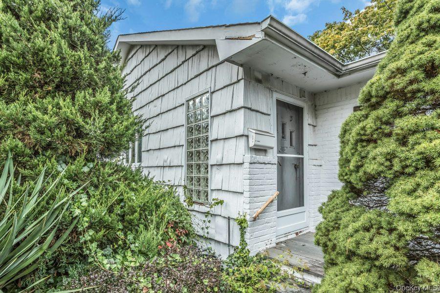 #3 photo, 15 Cedar Drive, ナッソー郡 Roslyn , NY 11576