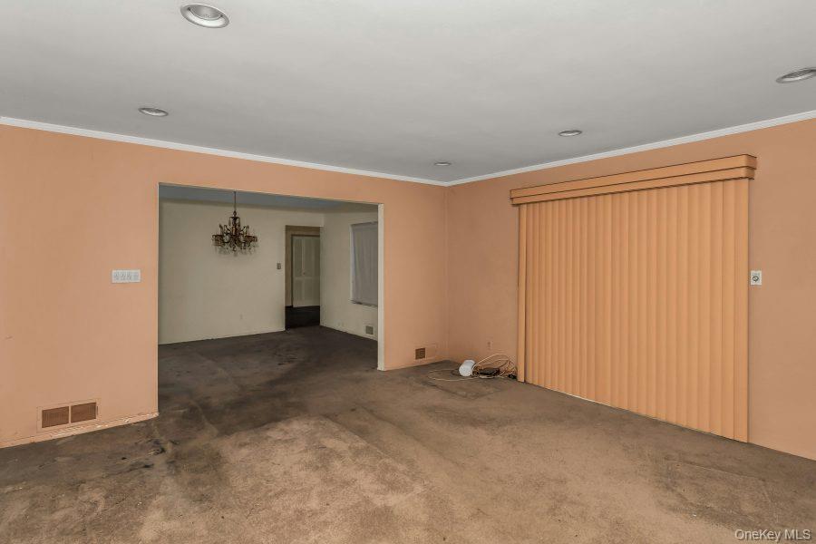 #9 photo, 15 Cedar Drive, ナッソー郡 Roslyn , NY 11576