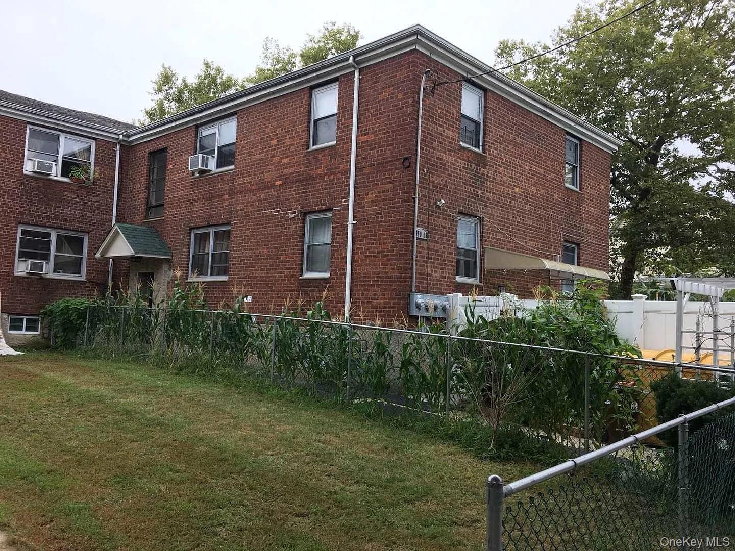 #2 photo, 160-06 75th Rd Fesh meadow, クイーンズ区 Fresh Meadows , NY 11366