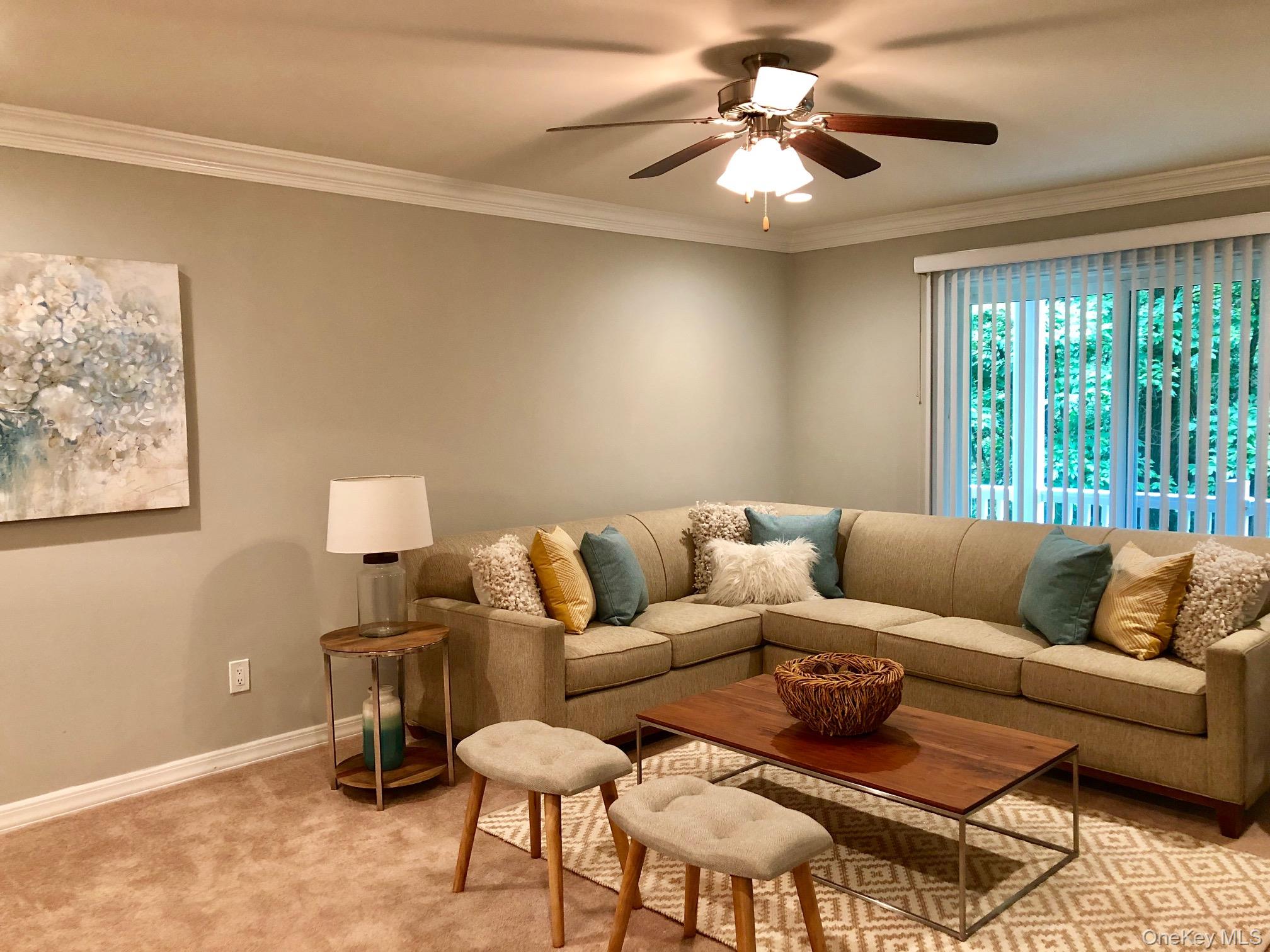 #4 photo, 17 Country Club Drive, サフォーク郡 Coram , NY 11727