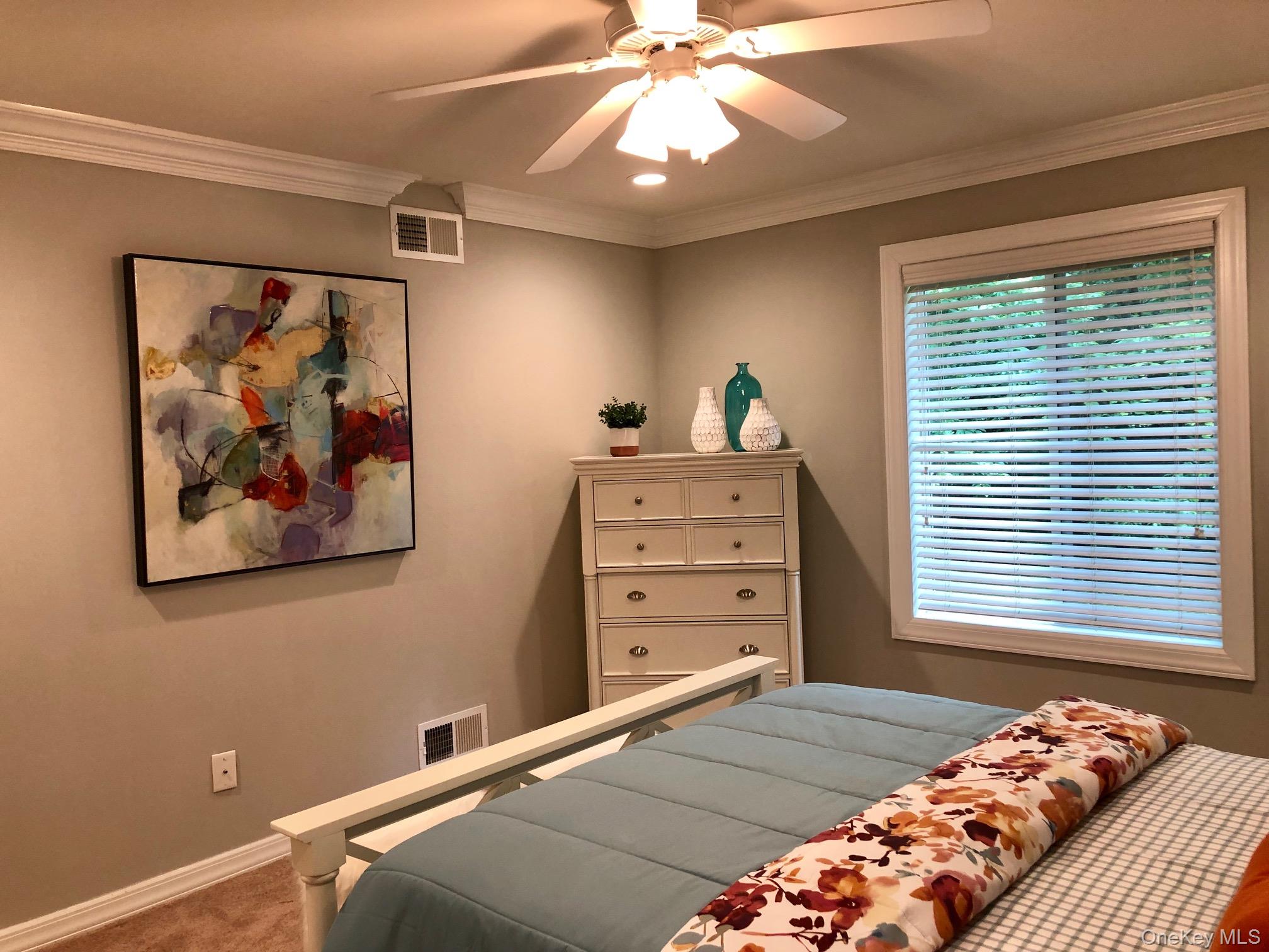 #6 photo, 17 Country Club Drive, サフォーク郡 Coram , NY 11727