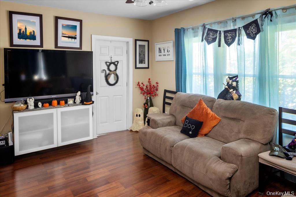 #18 photo, 19633 Foothill Avenue, Holliswood , NY 11423