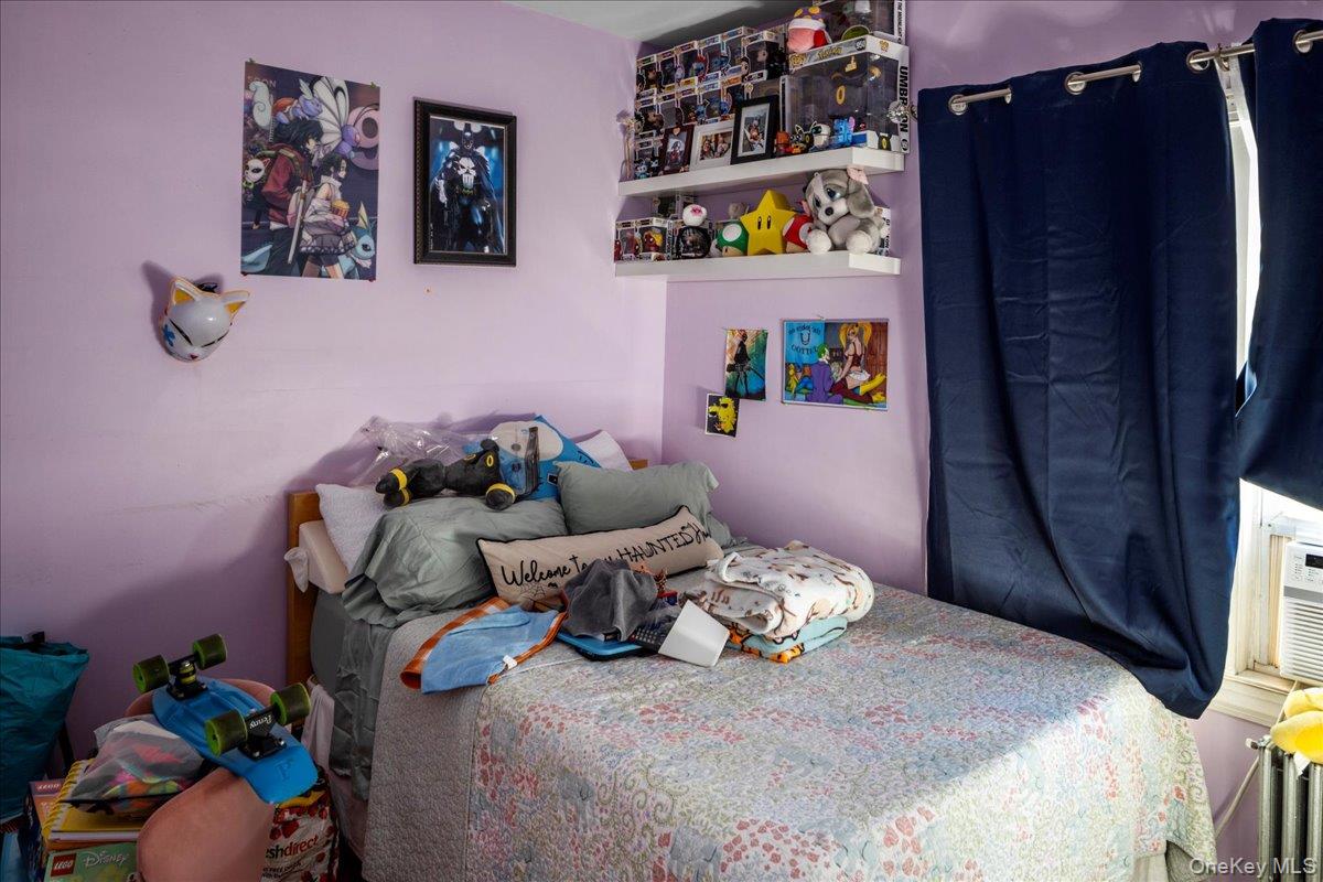 #20 photo, 19633 Foothill Avenue, Holliswood , NY 11423