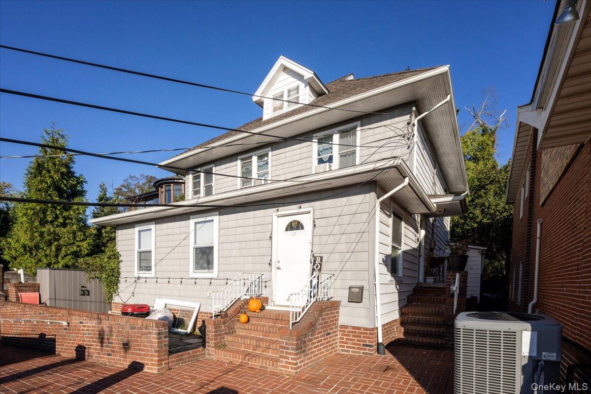 #6 photo, 19633 Foothill Avenue, Holliswood , NY 11423