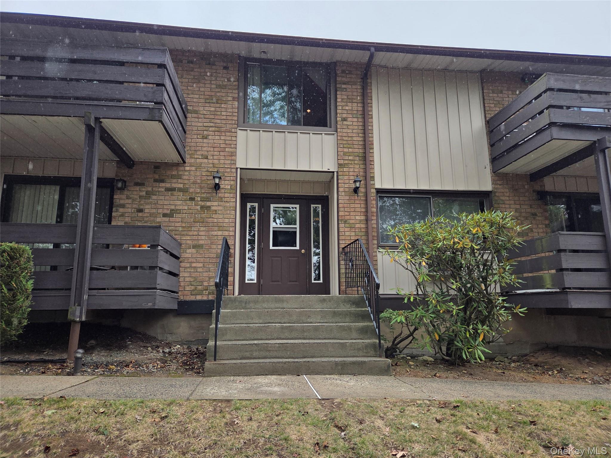 #1 photo, 189 Sierra Vista Lane, Valley Cottage , NY 10989