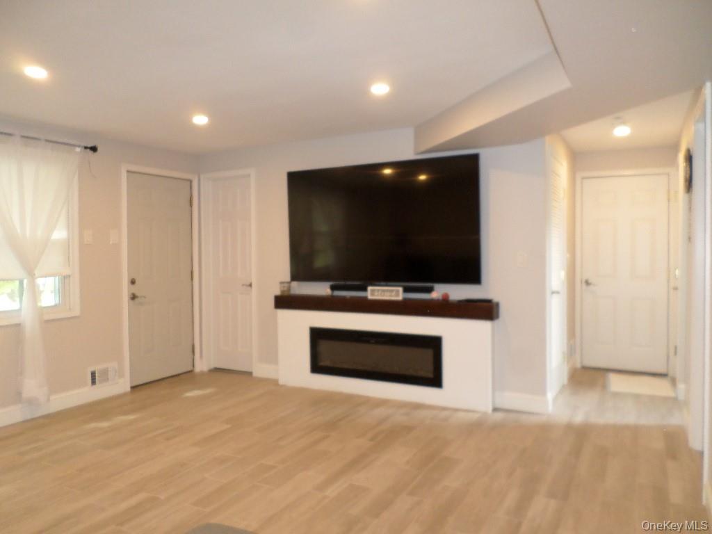 #18 photo, 8 Jodi Lane, New City , NY 10956