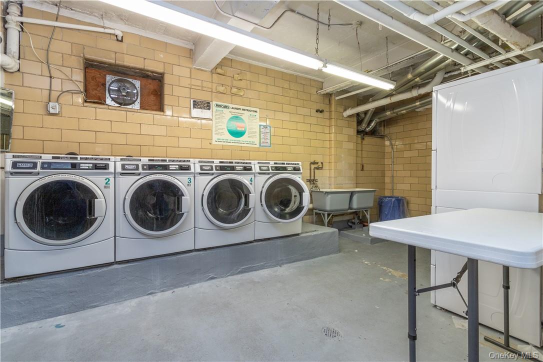 #11 photo, 411 Bronx River Road, Yonkers , NY 10704