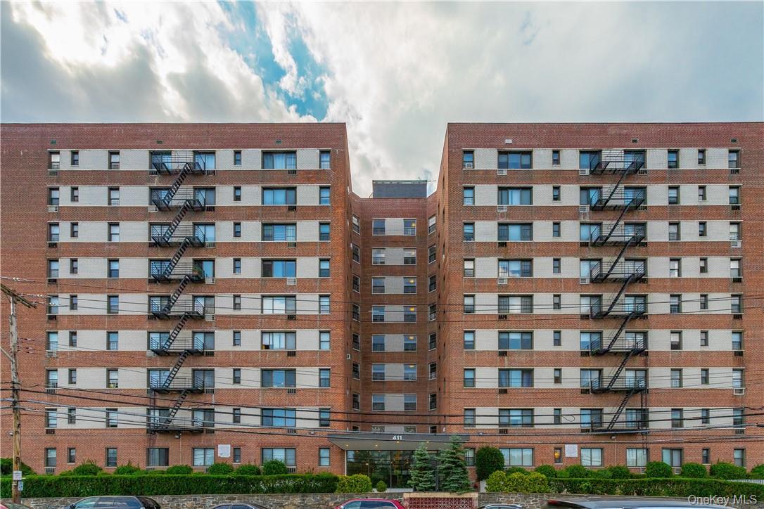 #13 photo, 411 Bronx River Road, Yonkers , NY 10704