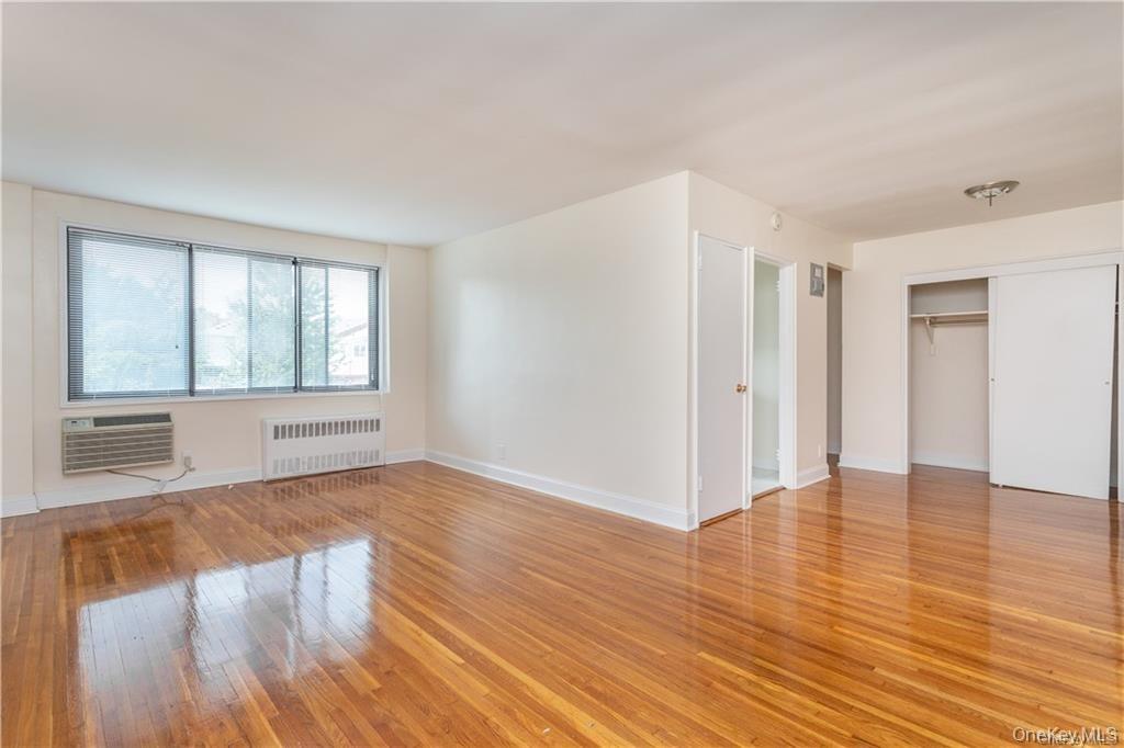 #2 photo, 411 Bronx River Road, Yonkers , NY 10704