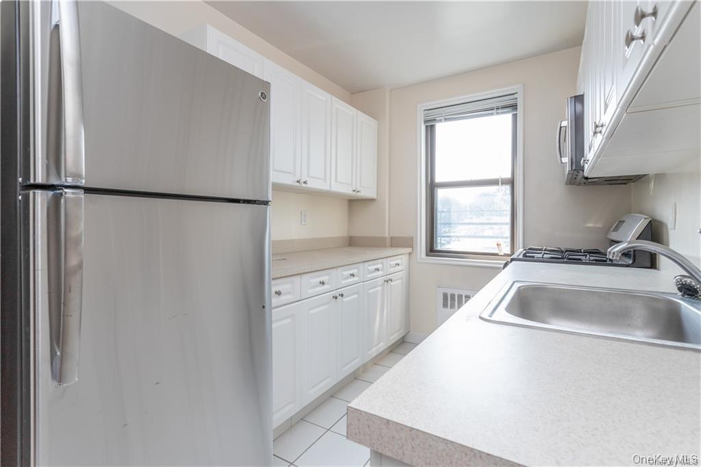 #7 photo, 411 Bronx River Road, Yonkers , NY 10704