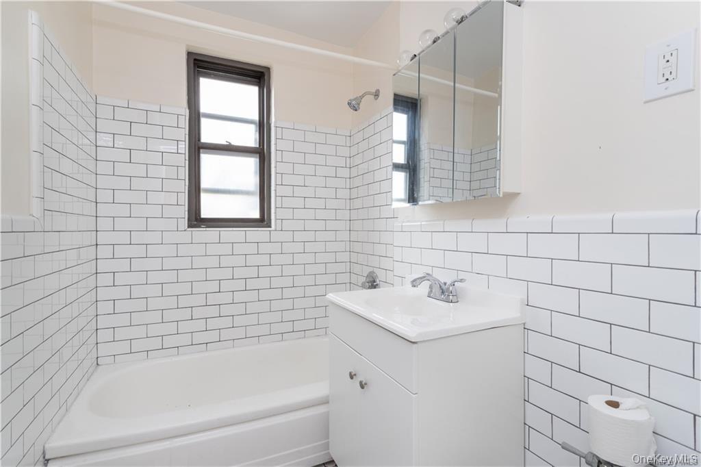 #8 photo, 411 Bronx River Road, Yonkers , NY 10704