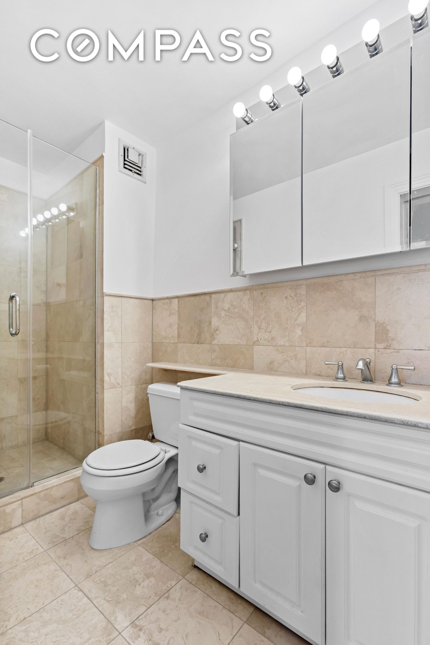 #7 photo, 333 E 34th Street, マンハッタン Murray Hill , NY 10016