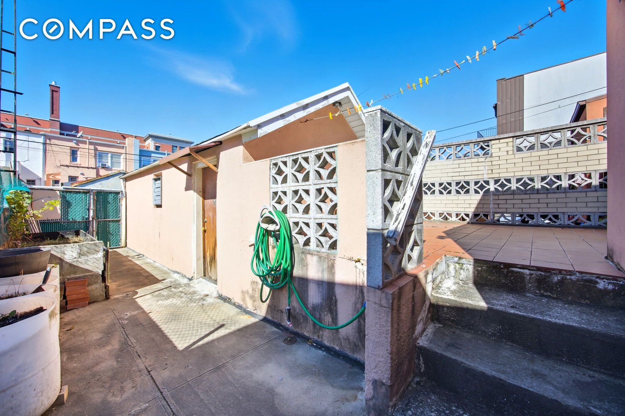 #20 photo, 22-44 43rd Street, クイーンズ区 Astoria , NY 11105