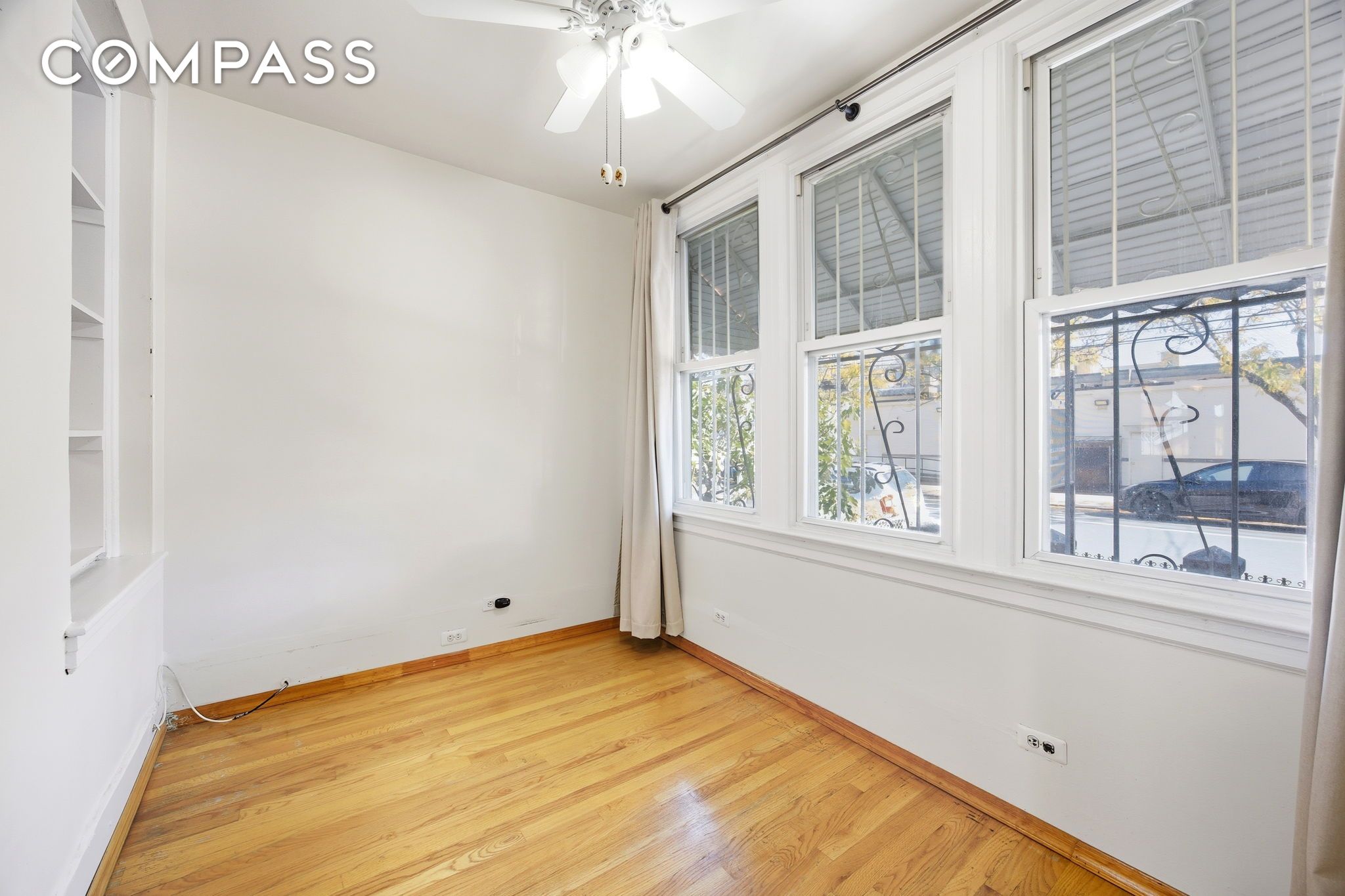 #5 photo, 22-44 43rd Street, クイーンズ区 Astoria , NY 11105