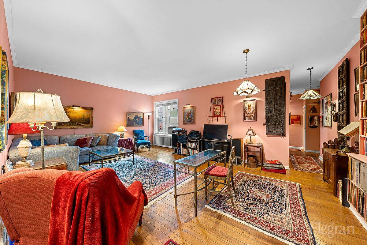 #3 photo, 552 Riverside Drive, マンハッタン Morningside Heights , NY 10027-3215