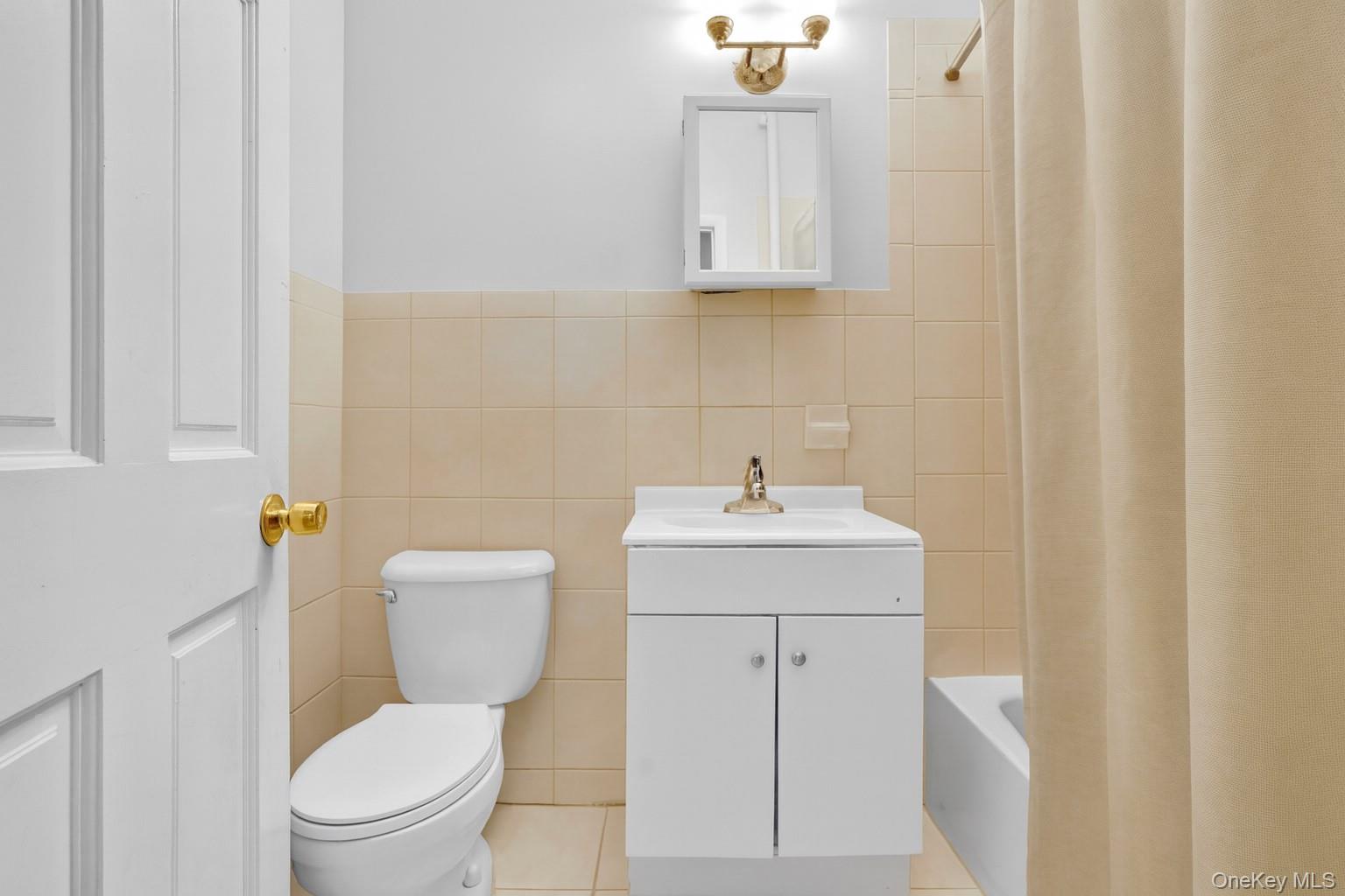 #12 photo, 1371 Prospect Avenue, ブロンクス区 Bronx , NY 10459