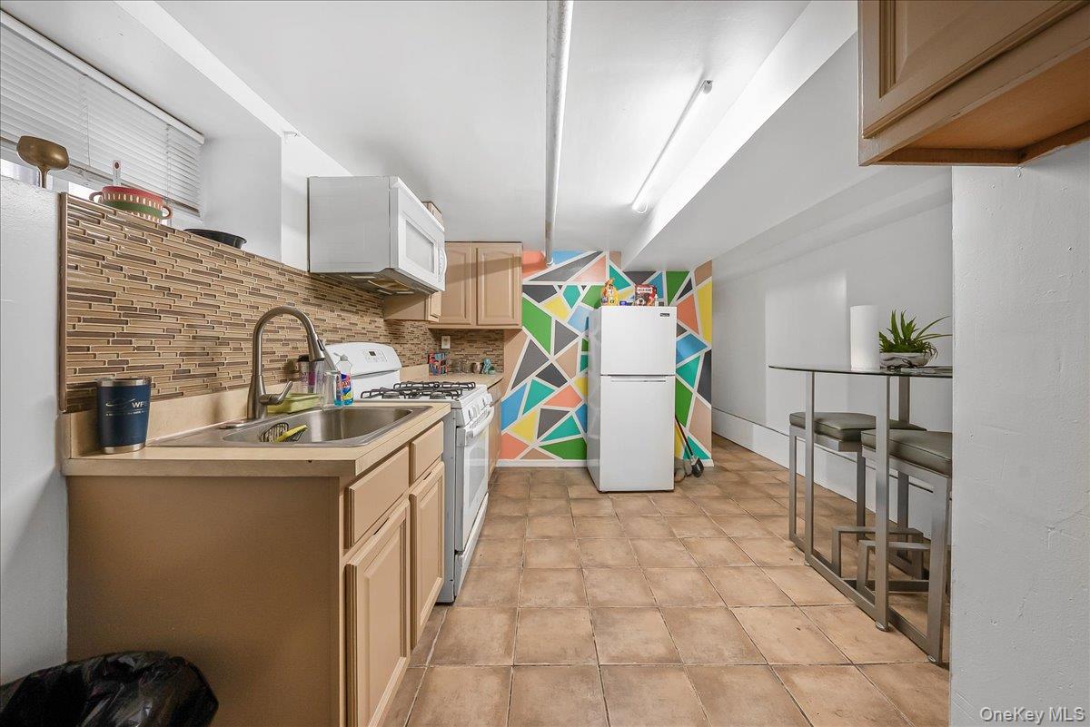 #13 photo, 14435 158th Street, クイーンズ区 Jamaica , NY 11434