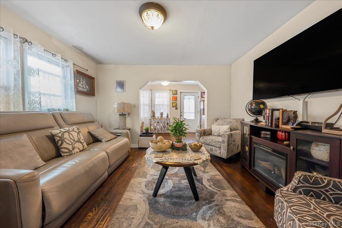 #5 photo, 14435 158th Street, クイーンズ区 Jamaica , NY 11434