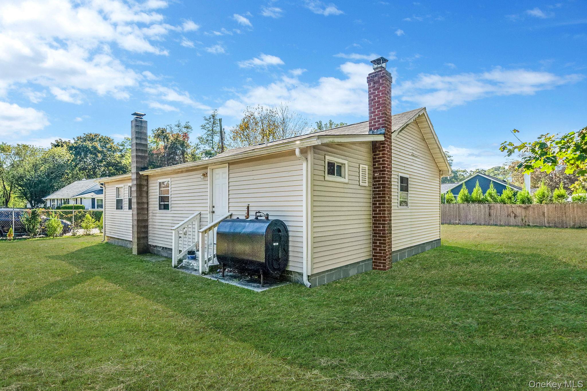 #20 photo, 15 Sayville Road, サフォーク郡 Mastic Beach , NY 11951