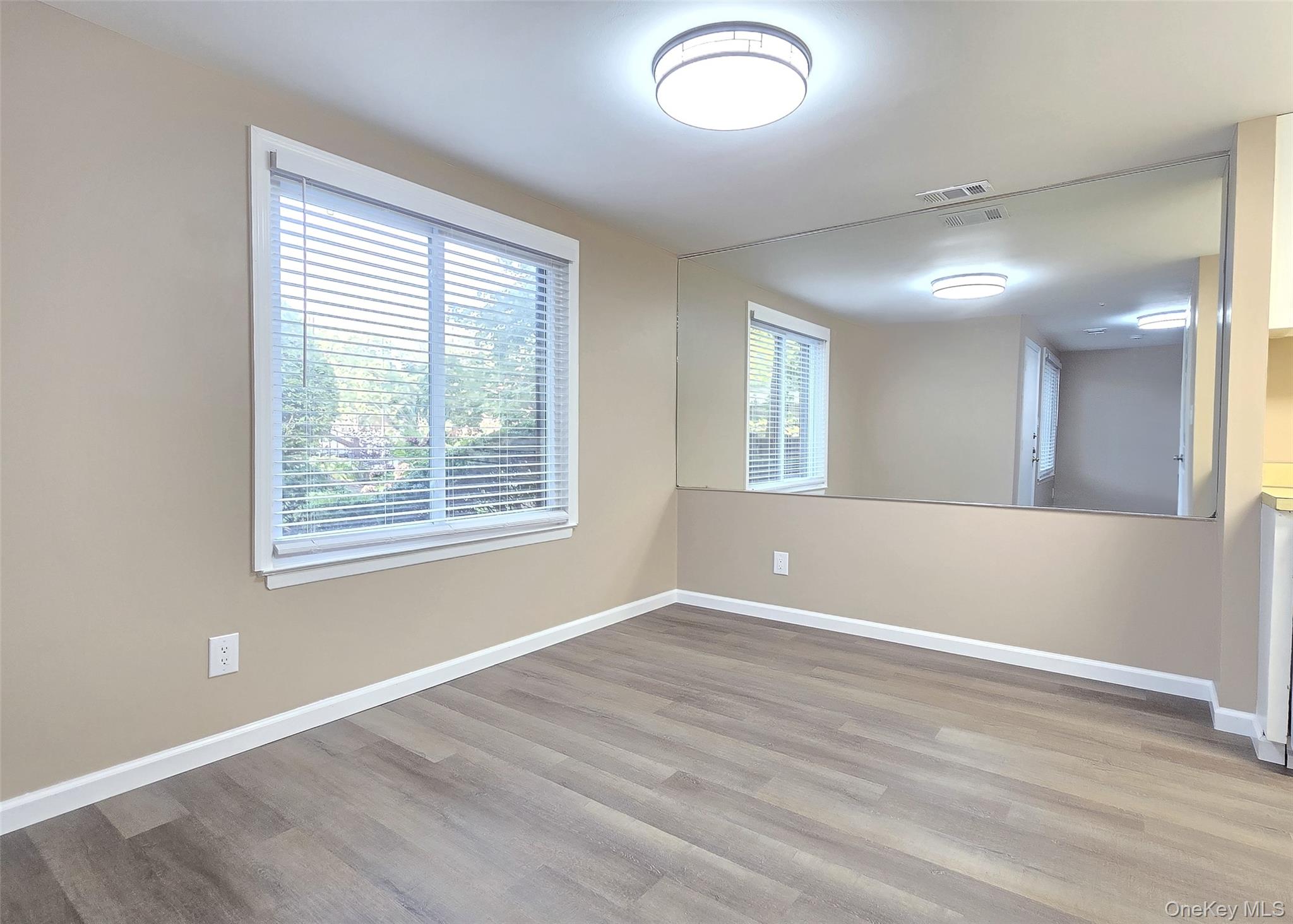 #6 photo, 236 Sagamore Hills Drive, サフォーク郡 Port Jefferson Station , NY 11776