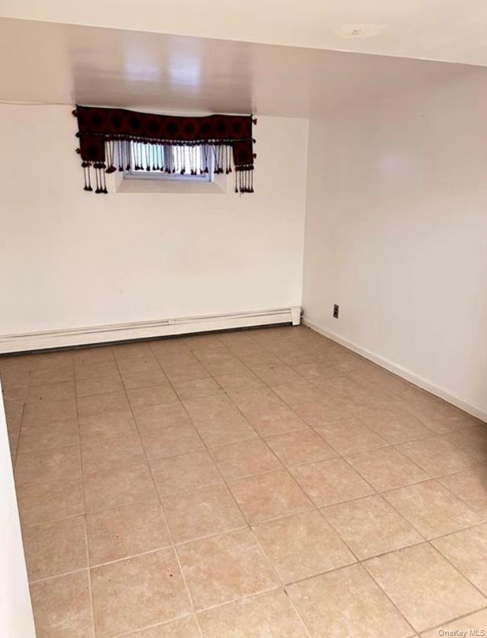 #10 photo, 626 Stewart Avenue, ナッソー郡 New Hyde Park , NY 11040