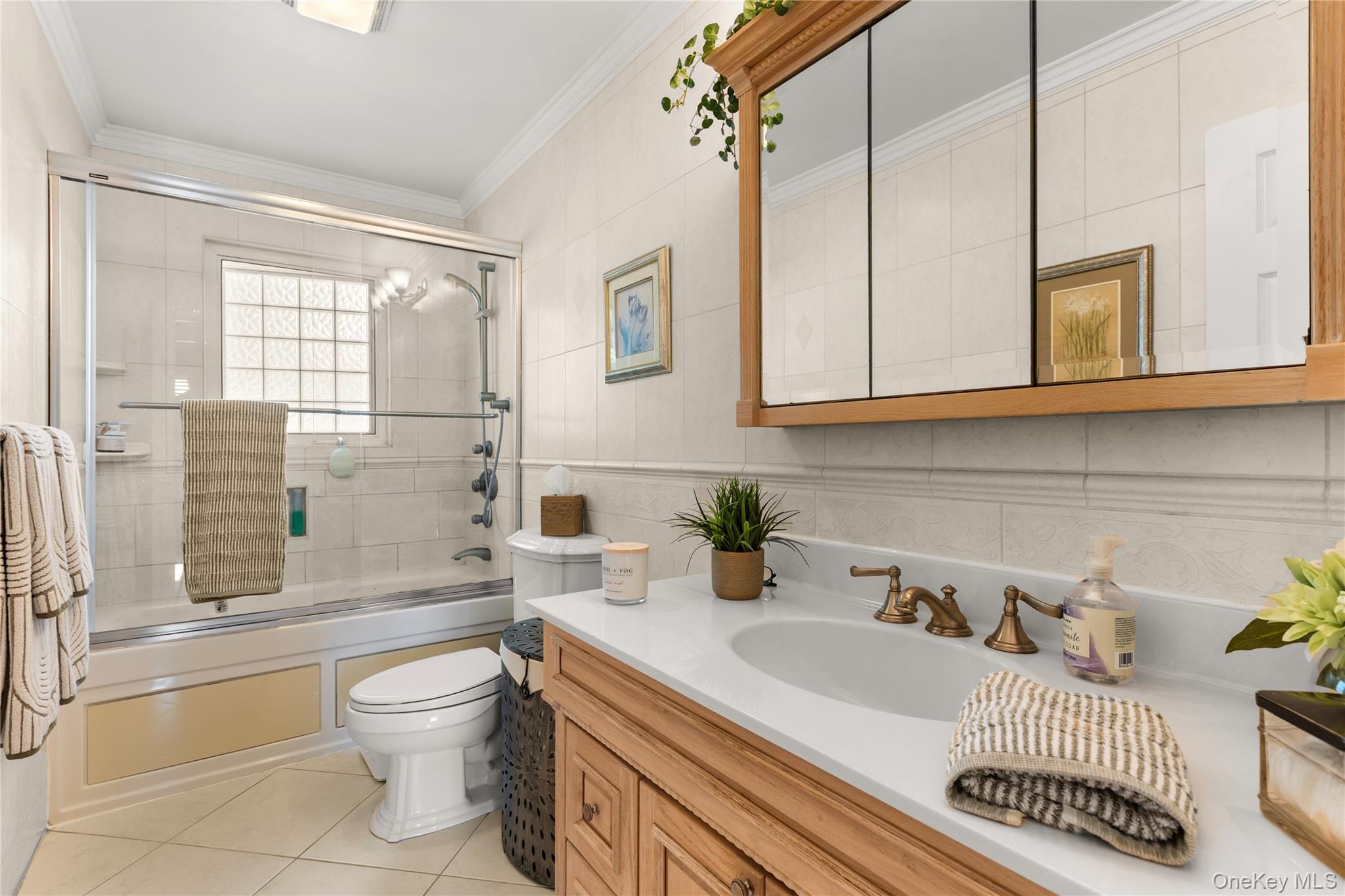 #10 photo, 67 Hemlock Lane, Bay Shore , NY 11706