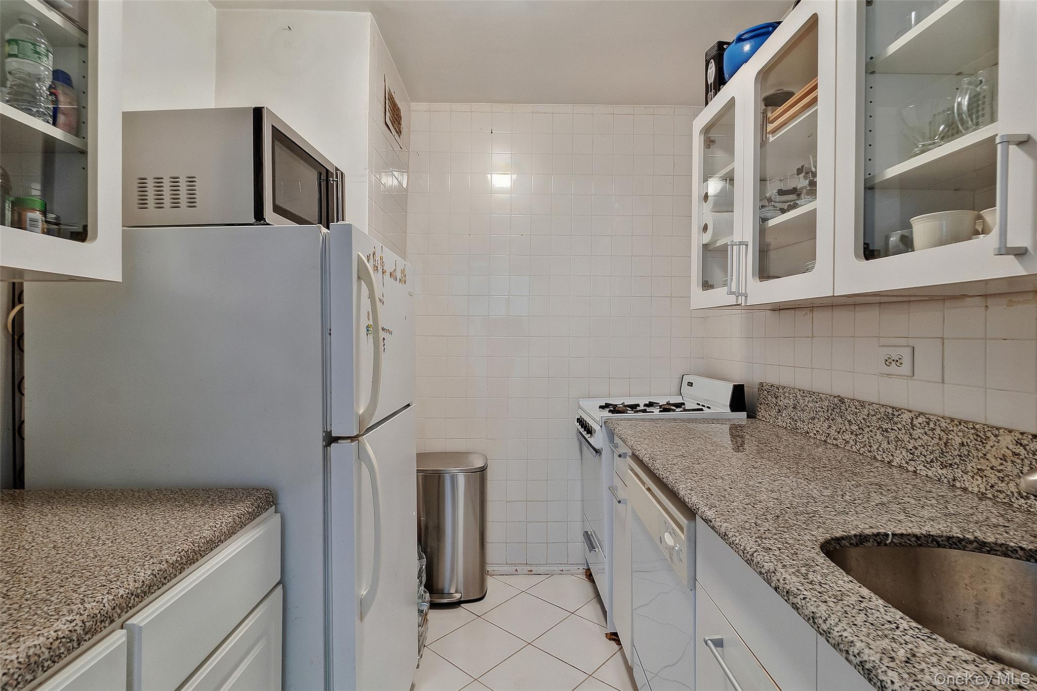 #18 photo, 125 Beach 124th Street, Rockaway Beach , NY 11694