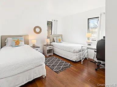 #19 photo, 8 School Street, サフォーク郡 Hampton Bays , NY 11946