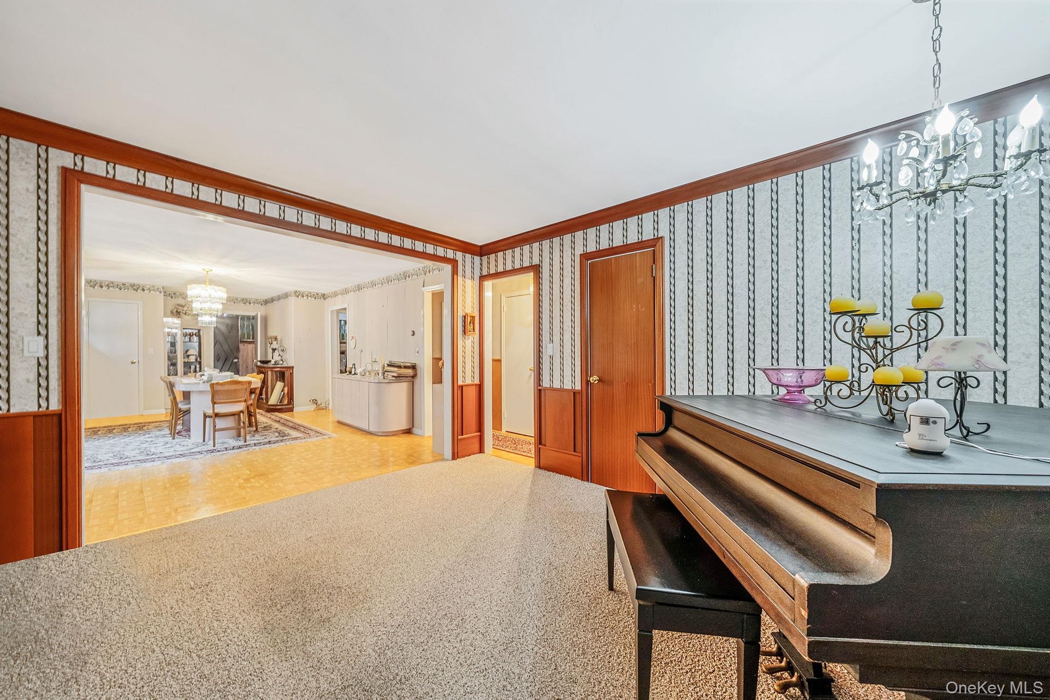 #17 photo, 8 Claremont Drive, サフォーク郡 Mastic Beach , NY 11951