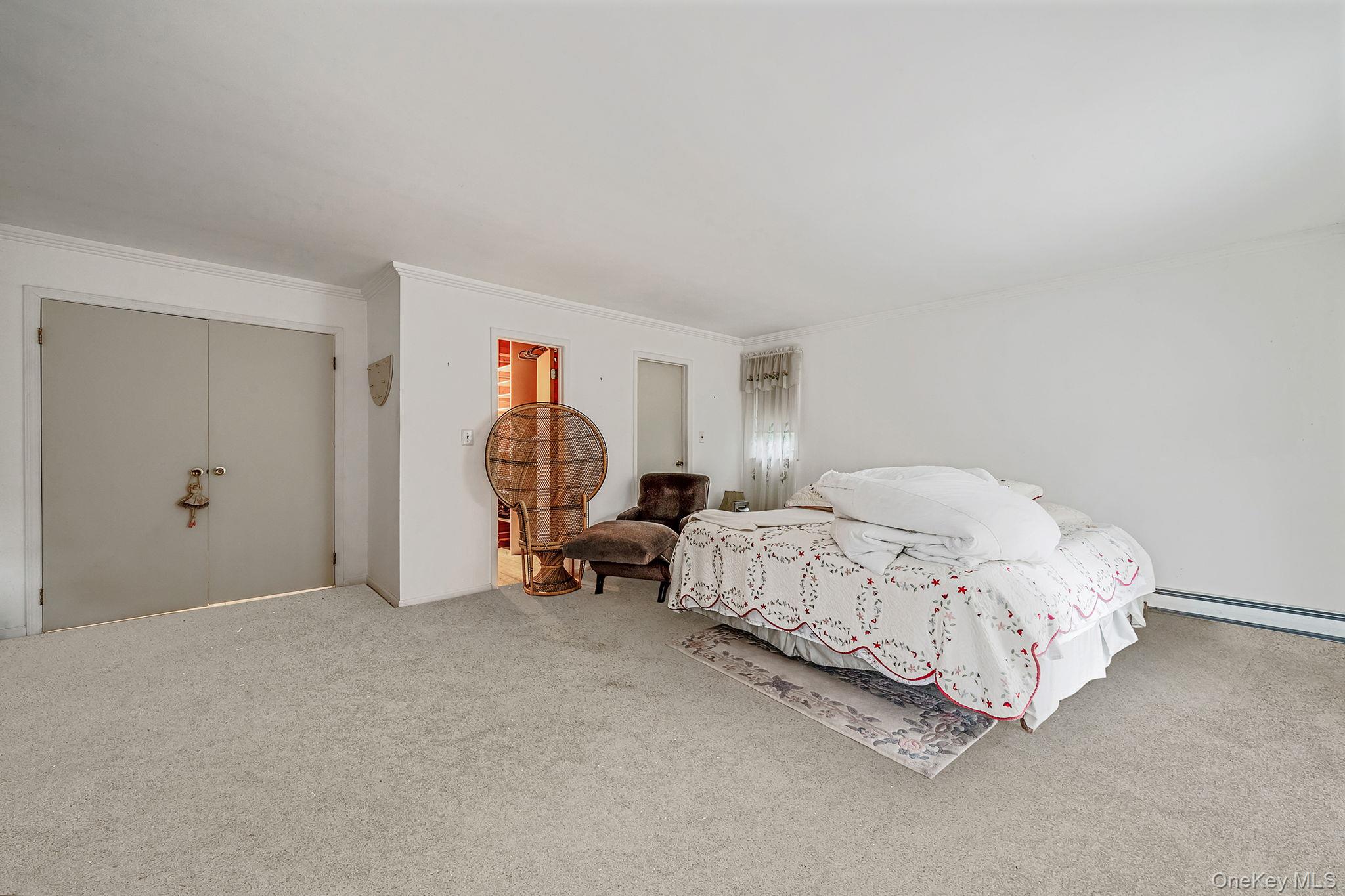 #8 photo, 8 Claremont Drive, サフォーク郡 Mastic Beach , NY 11951