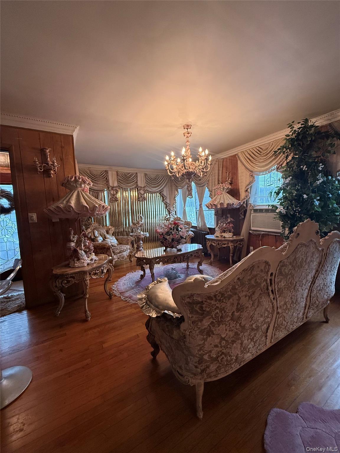 #2 photo, 11546 Van Wyck Expressway, Jamaica , NY 11420