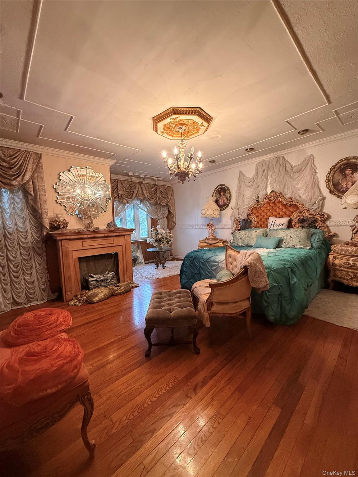 #6 photo, 11546 Van Wyck Expressway, Jamaica , NY 11420