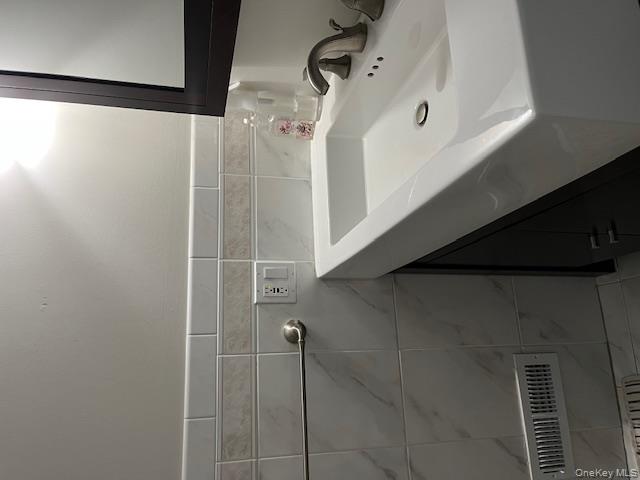 #13 photo, 389 Andrews Road, ナッソー郡 East Williston , NY 11596