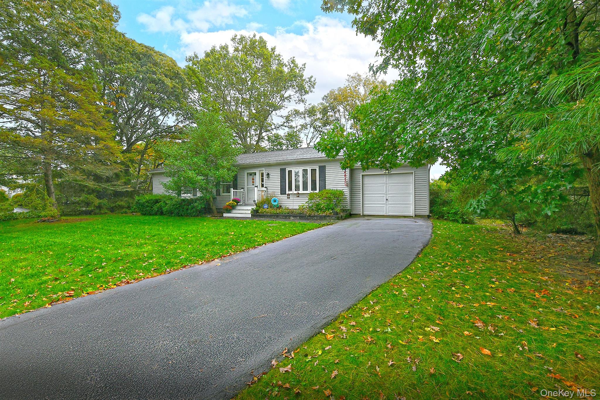 #20 photo, 87 9th Avenue, サフォーク郡 Holtsville , NY 11742