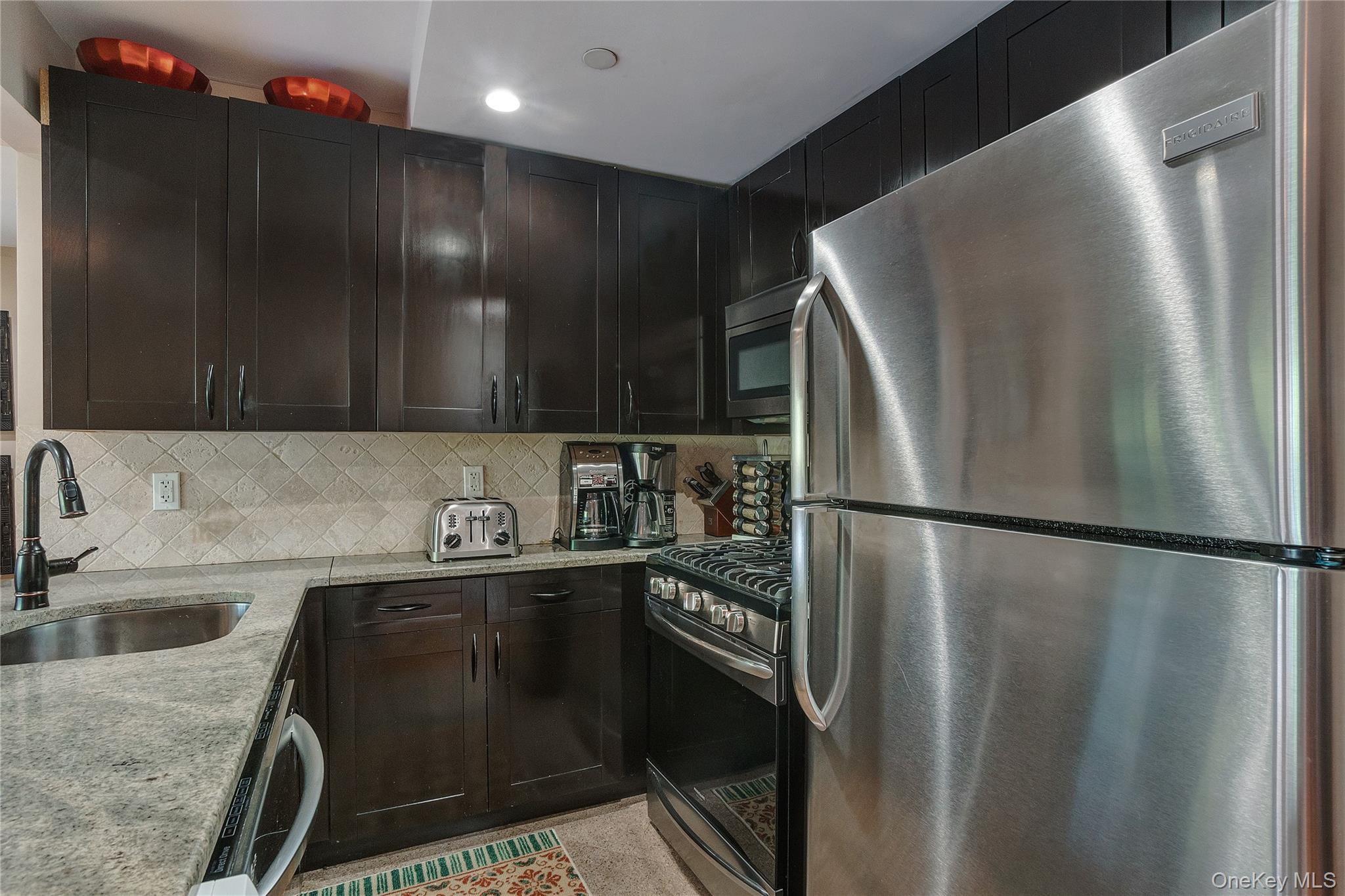 #6 photo, 17012 Highland Ave, クイーンズ区 Jamaica Estates , NY 11432