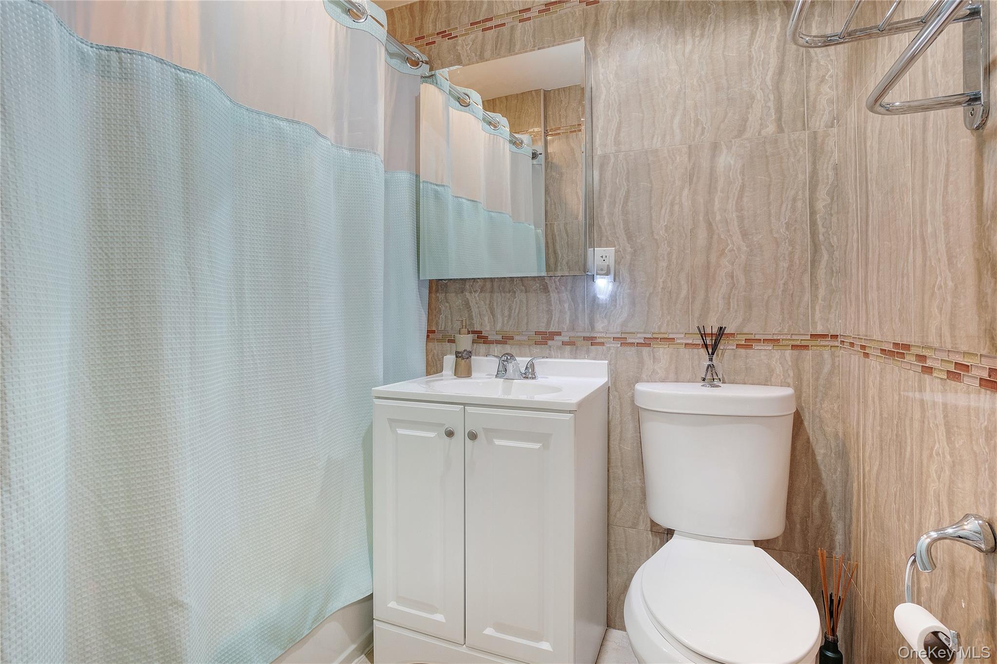 #9 photo, 17012 Highland Ave, クイーンズ区 Jamaica Estates , NY 11432