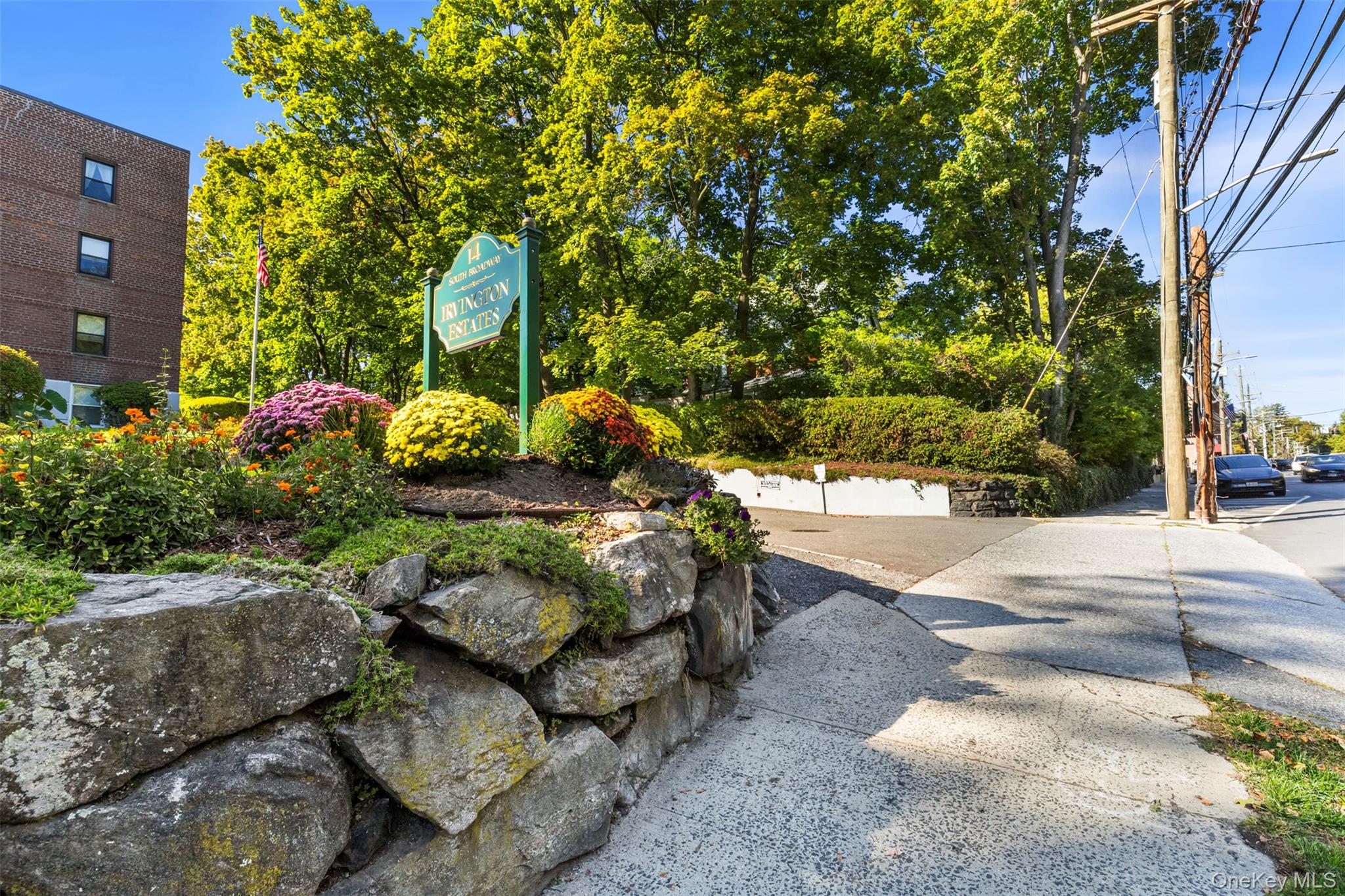 #1 photo, 14 S Broadway, Irvington , NY 10533