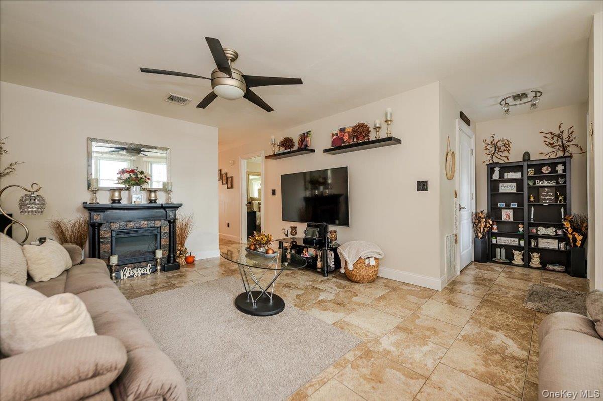 #7 photo, 1711 Mahan Avenue, ブロンクス区 Bronx , NY 10461