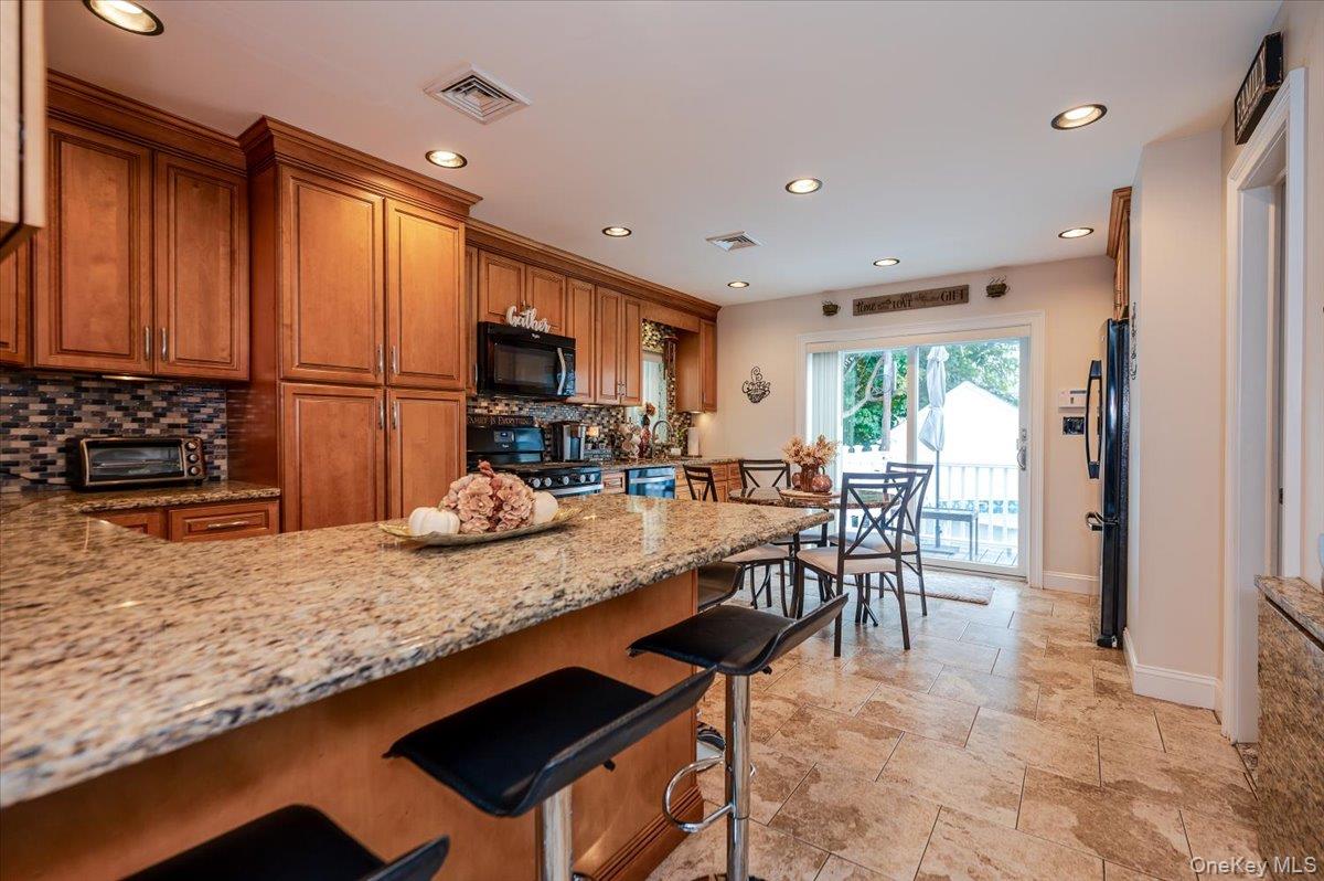 #8 photo, 1711 Mahan Avenue, ブロンクス区 Bronx , NY 10461