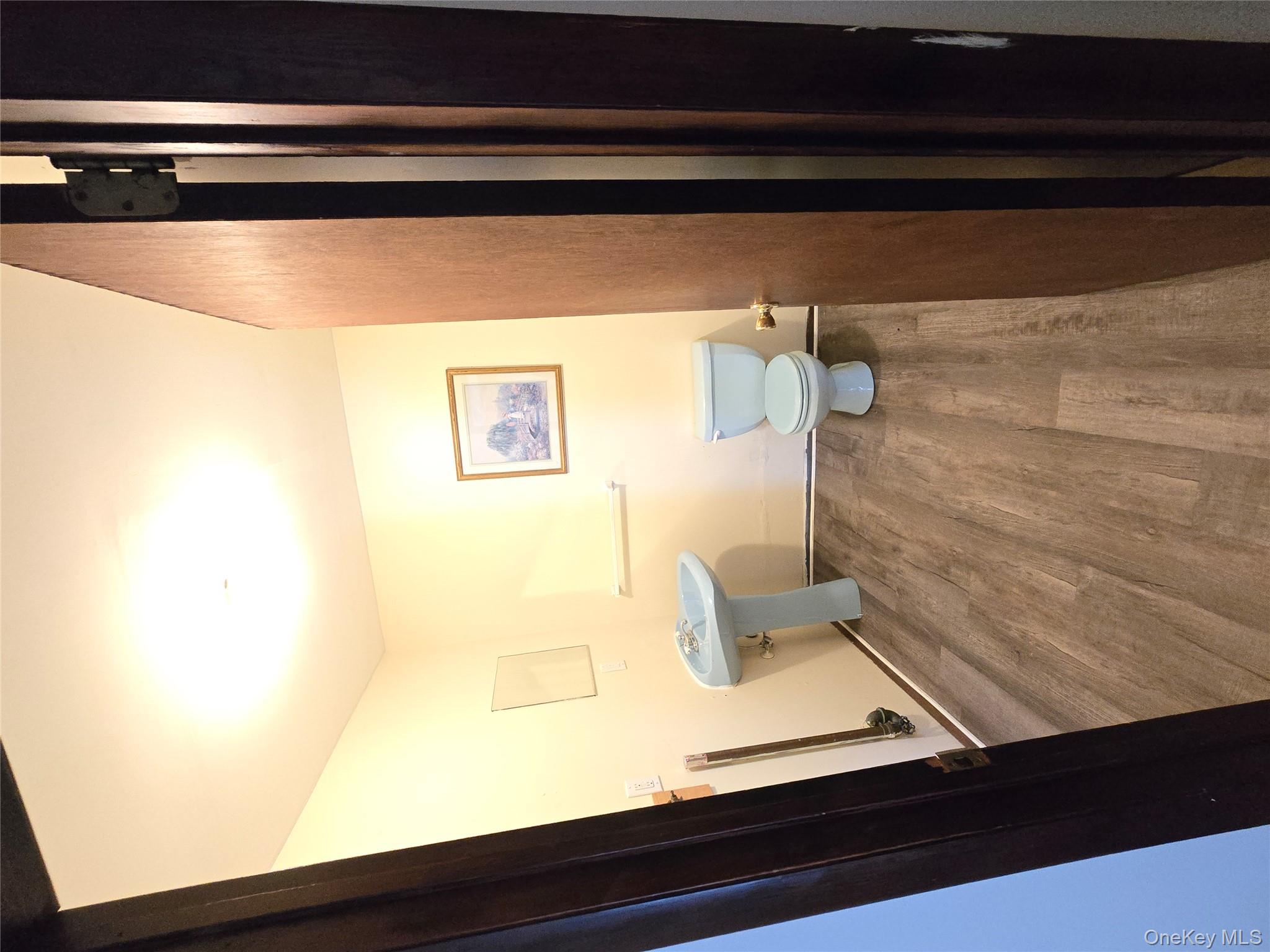 #8 photo, 32 Genung Street, Middletown , NY 10940