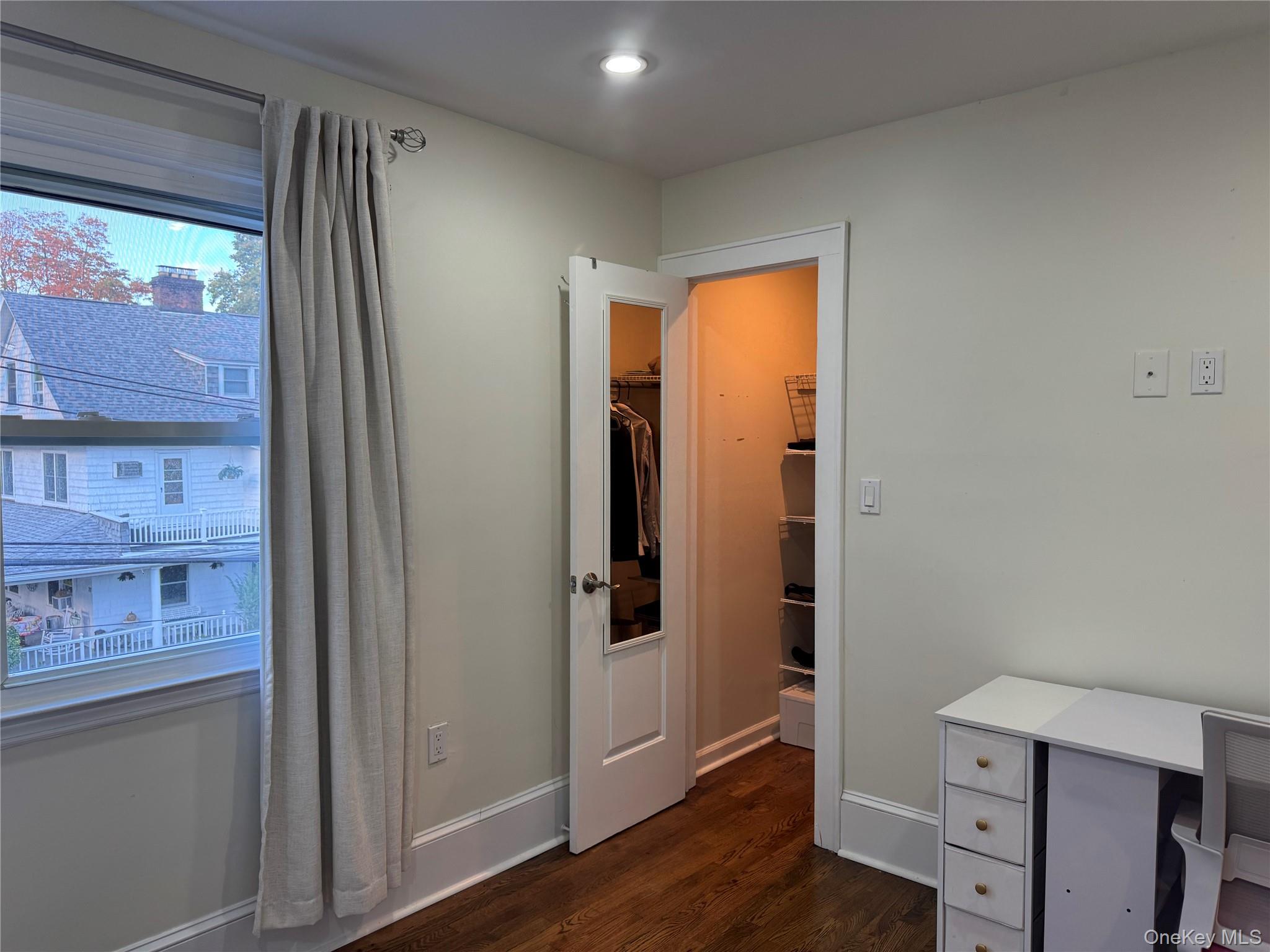 #13 photo, 76 Chestnut Avenue, Pelham , NY 10803