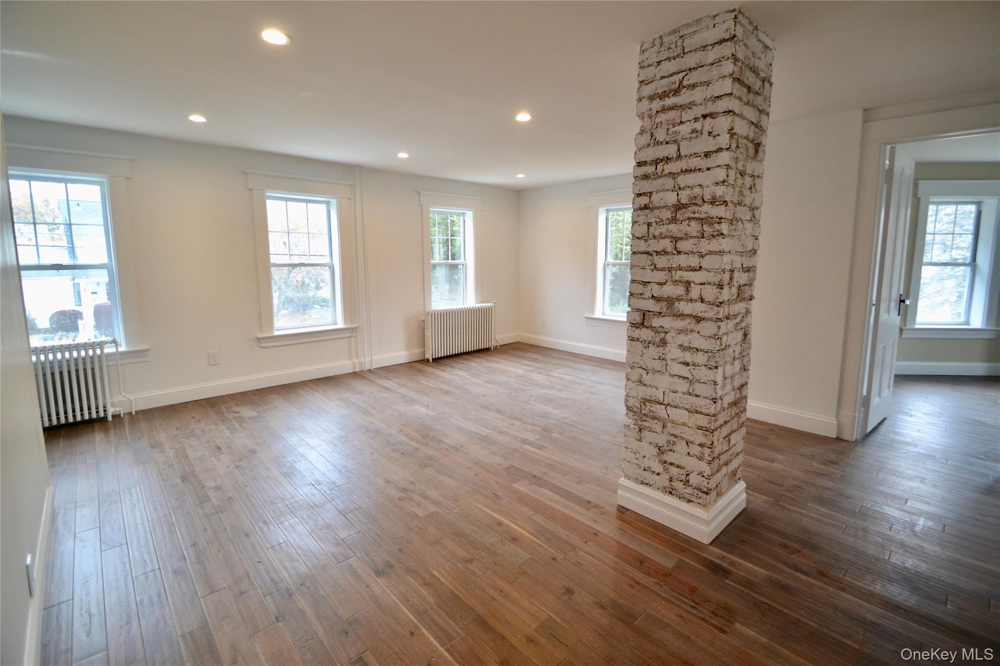 #5 photo, 170 W Central Avenue, Pearl River , NY 10965