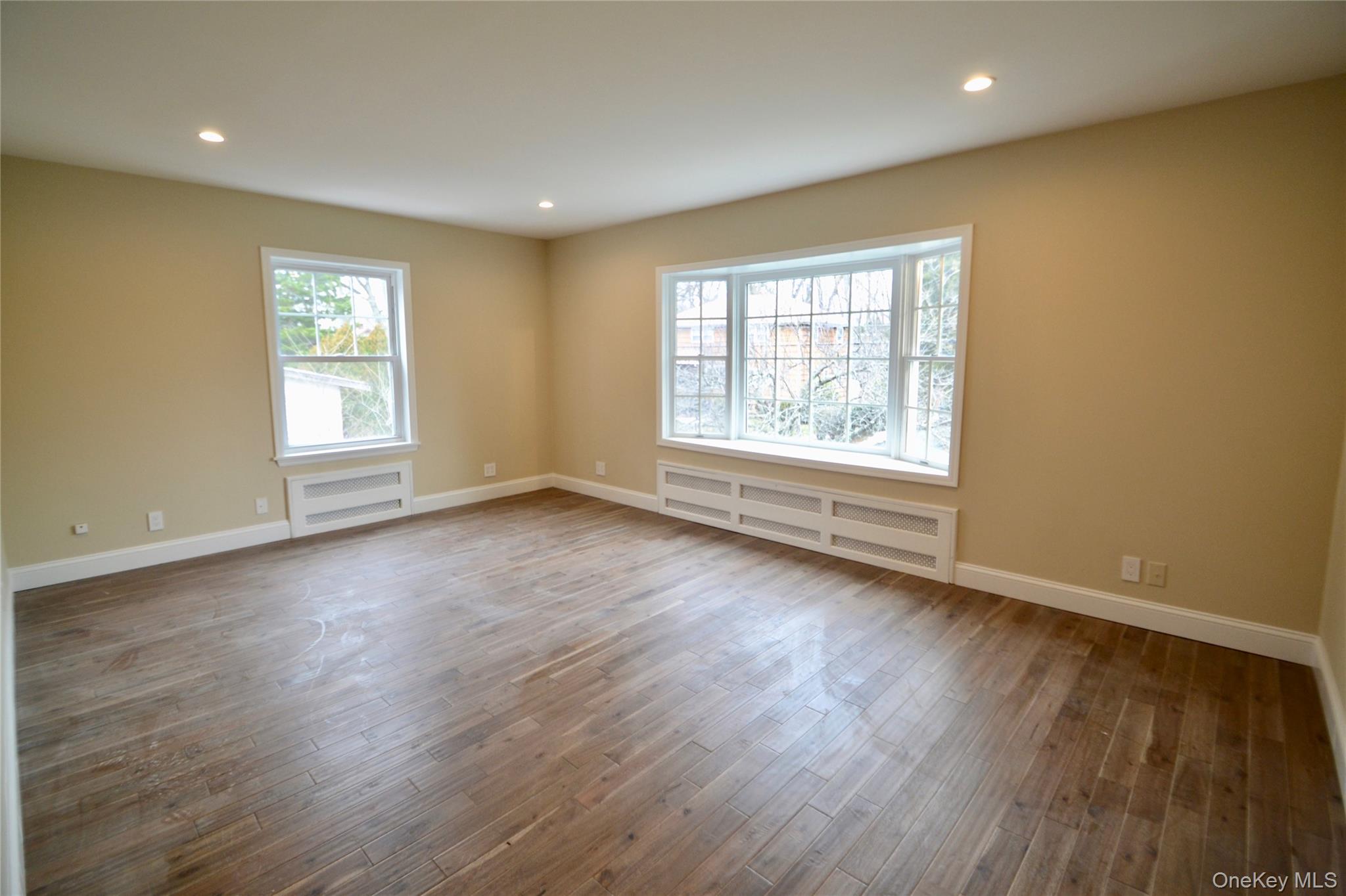 #6 photo, 170 W Central Avenue, Pearl River , NY 10965